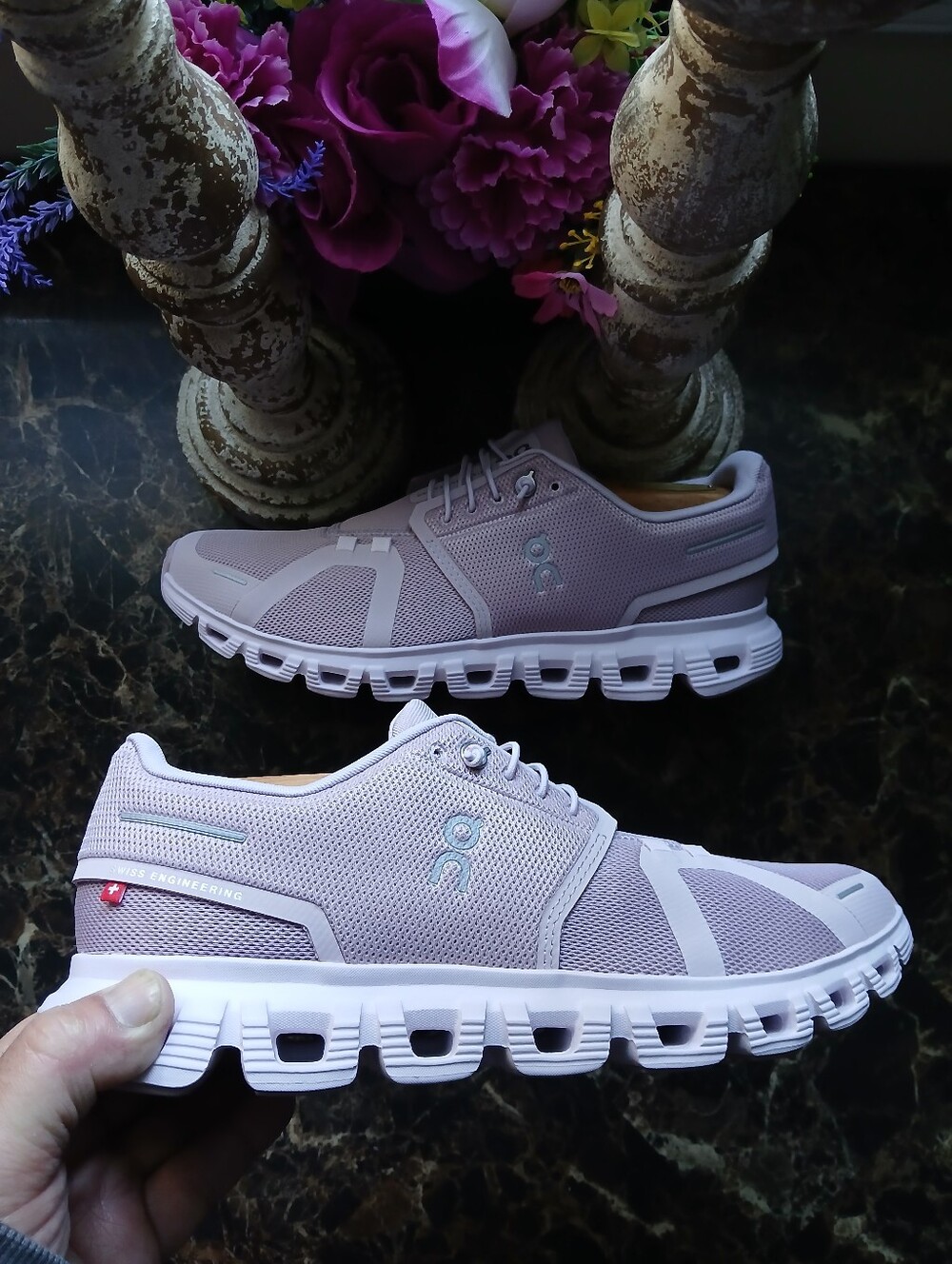 On Cloud 6 Athletic/Lifestyle Medical Field Shoes Size 10 for Women